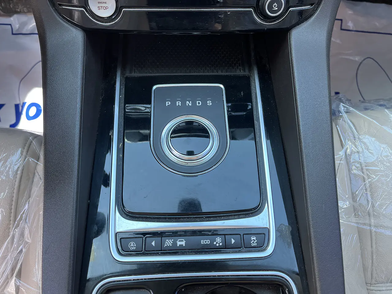 JAGUAR F-PACE 2018 / SUNROOF / SMART KEY / FULL EQUIPO / DIESEL 27