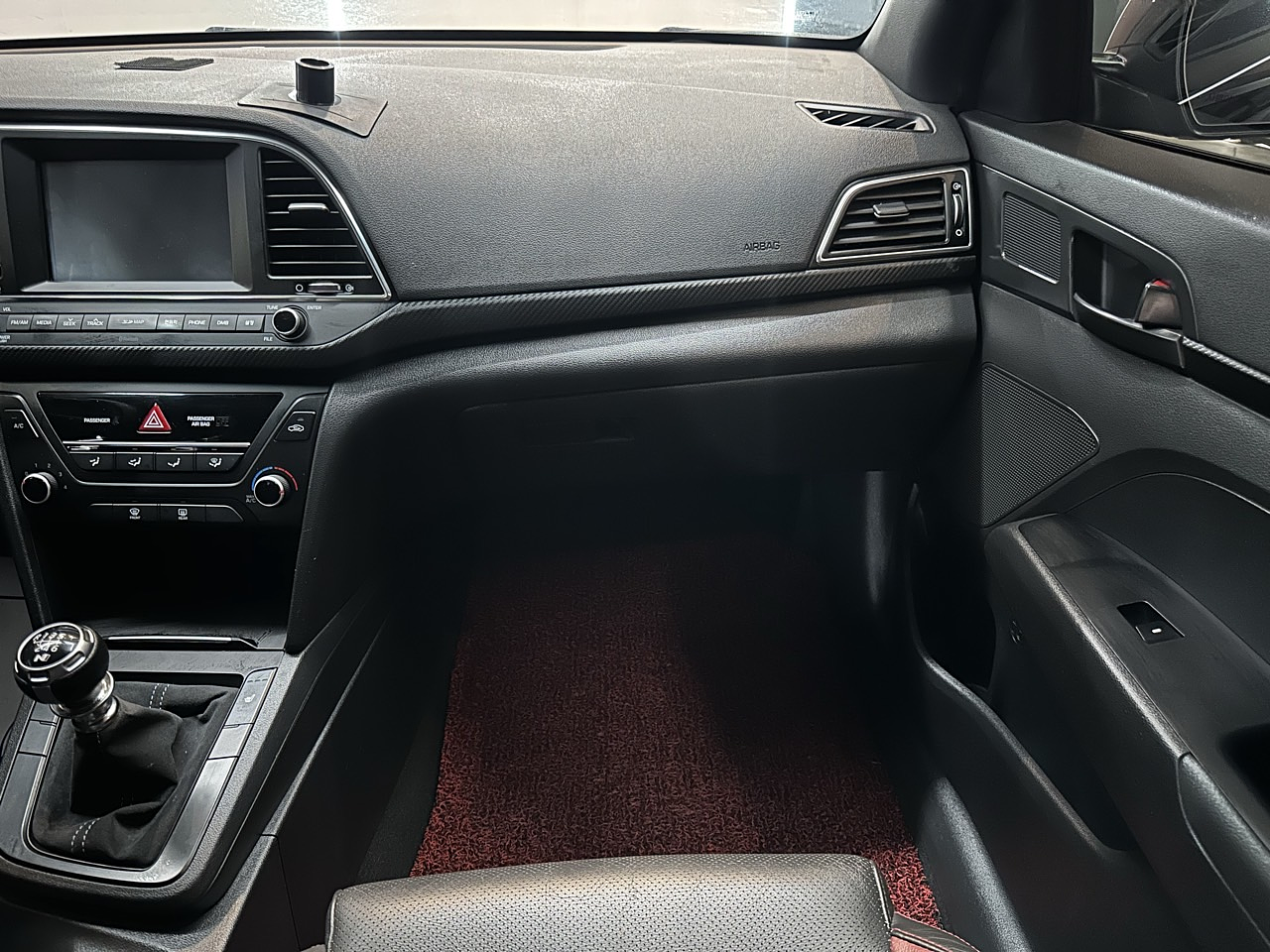 HYUNDAI AVANTE AD 2017 / GASOLINA 1,6VGT / MECANICO 19