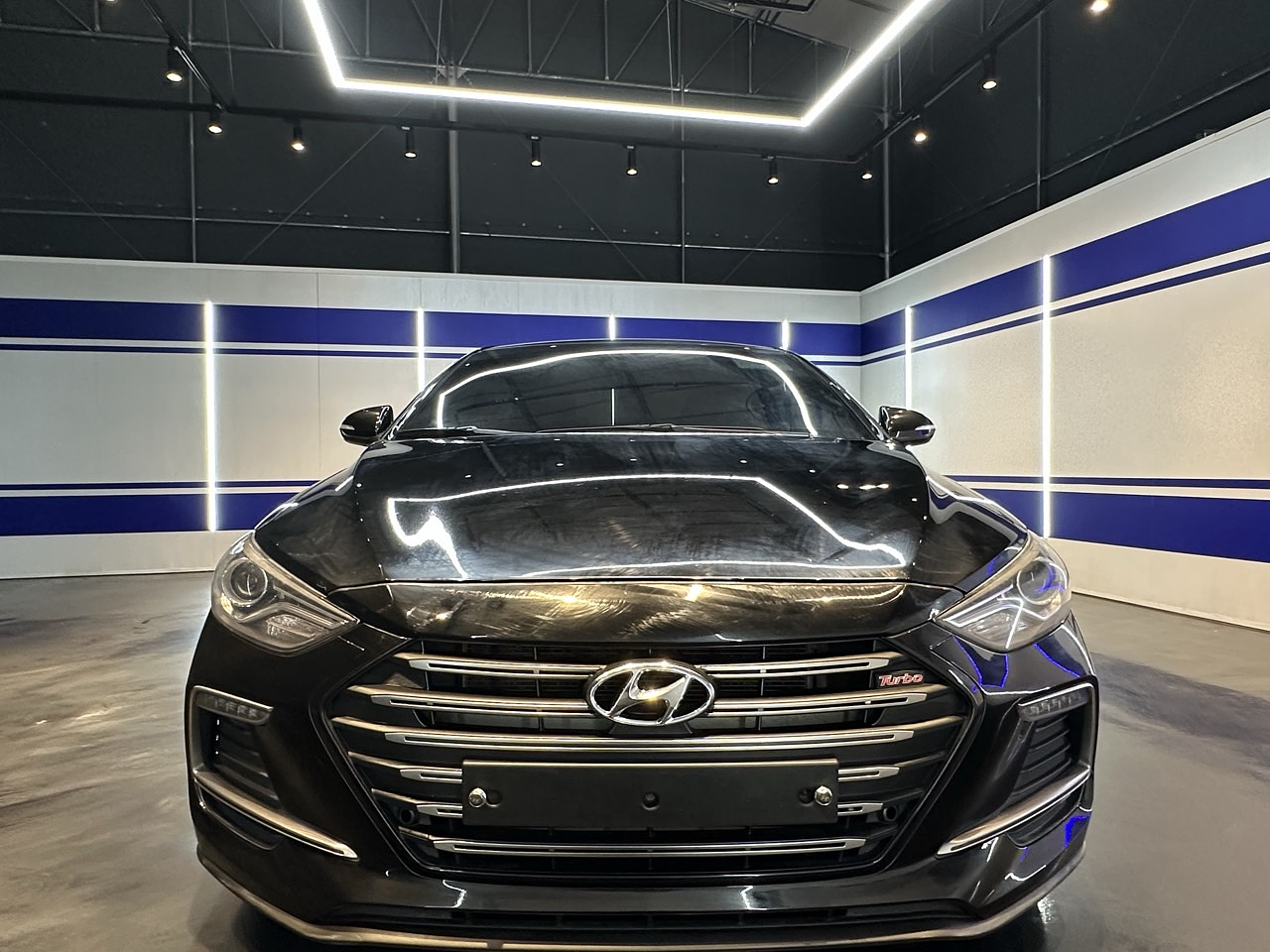 HYUNDAI AVANTE AD 2017 / GASOLINA 1,6VGT / MECANICO 2