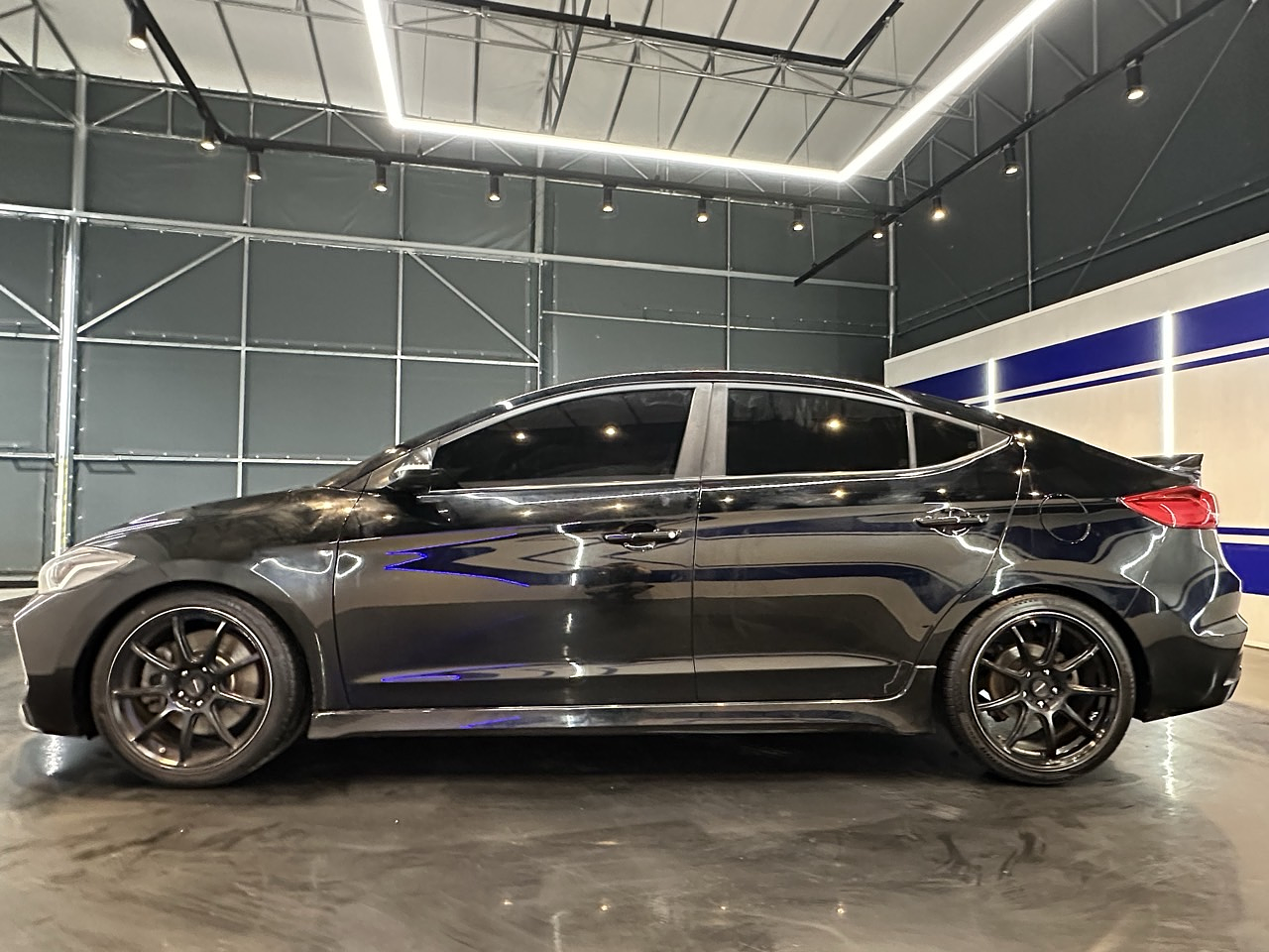 HYUNDAI AVANTE AD 2017 / GASOLINA 1,6VGT / MECANICO 7