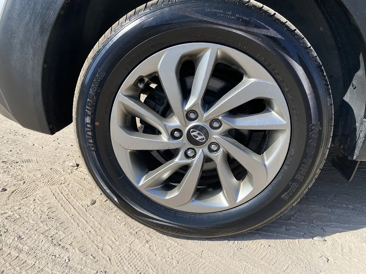 HYUNDAI TUCSON 2018 / CAMARA R / DIESEL 1.7 / 2WD 37