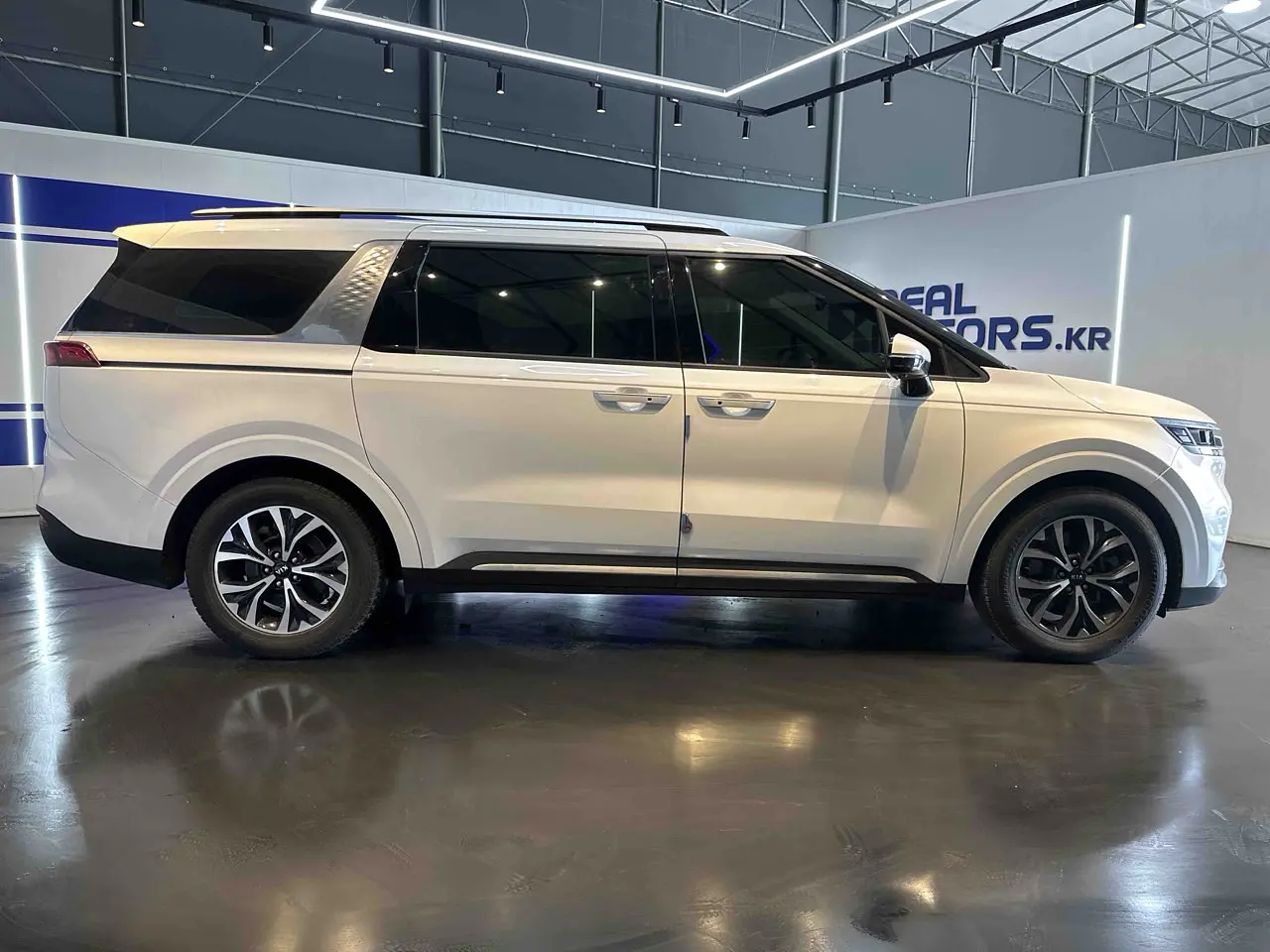 KIA CARNIVAL 2021 / 9PASAJEROS / CAMARA 360 / DIESEL 7