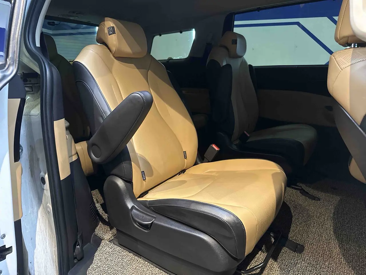 KIA CARNIVAL 2021 / 9PASAJEROS / CAMARA 360 / DIESEL 32