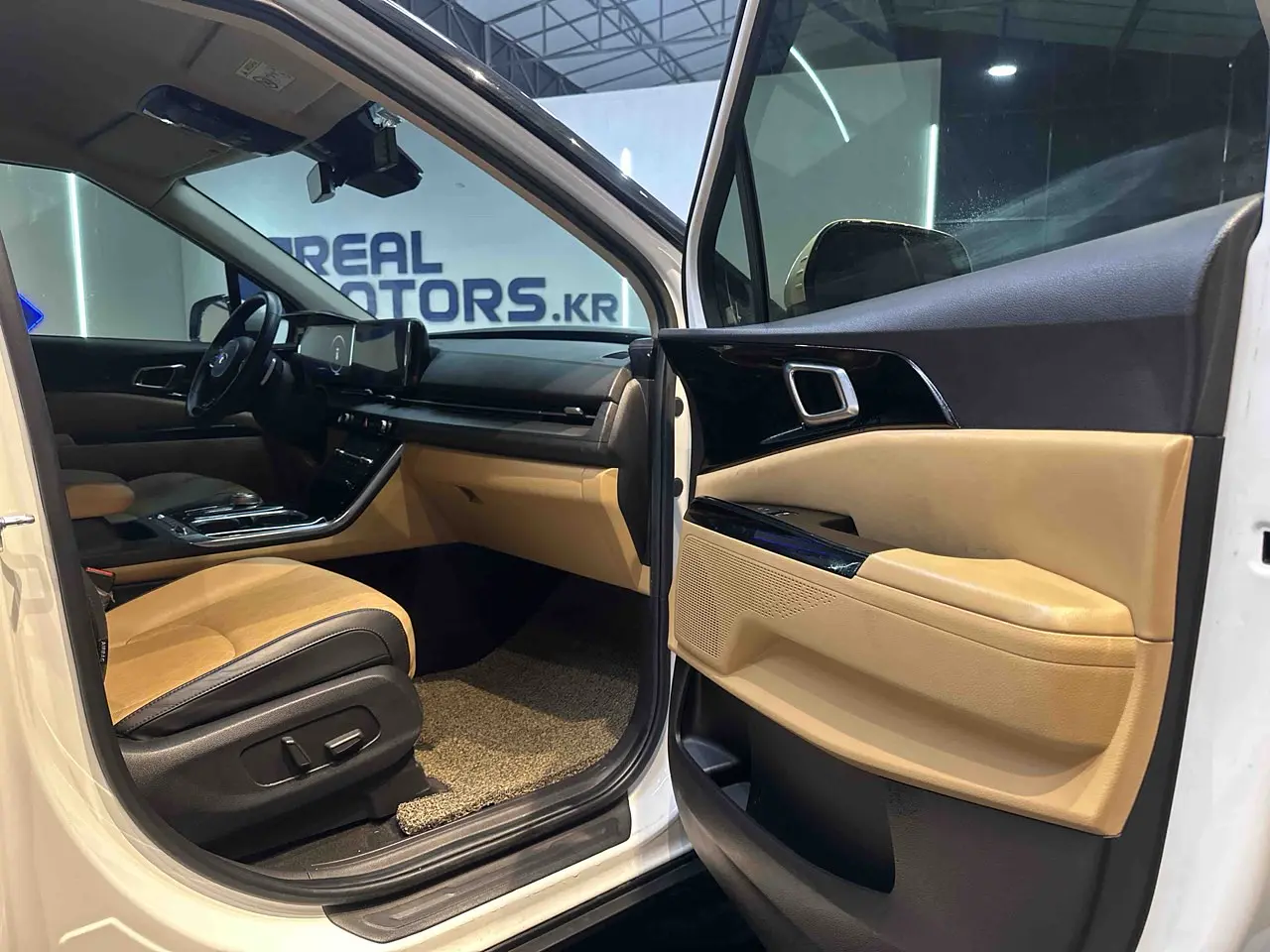 KIA CARNIVAL 2021 / 9PASAJEROS / CAMARA 360 / DIESEL 24