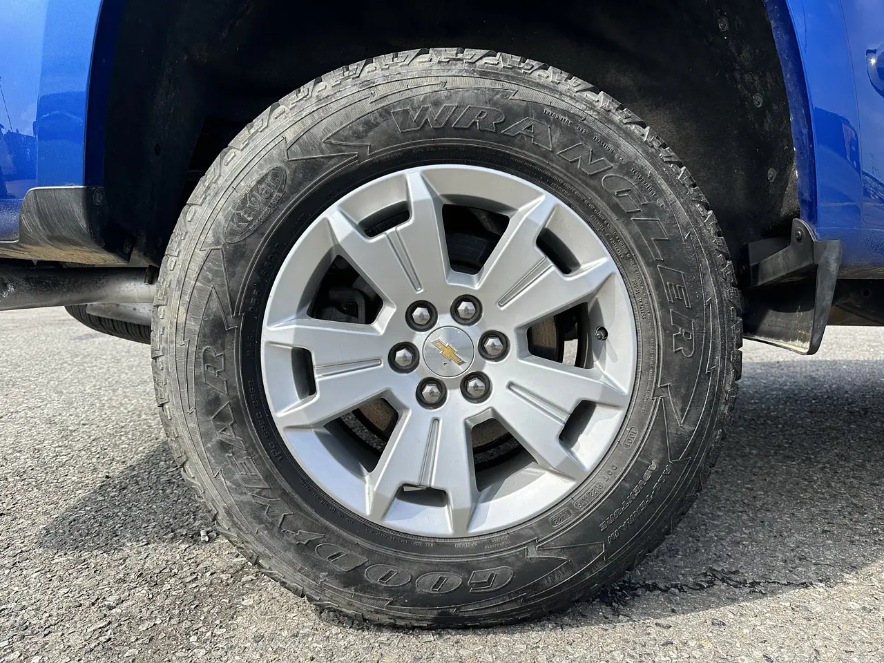 CHEVROLET COLORADO 2020 / 5PASAJEROS / GASOLINA 3.6 / CAMARA R  49