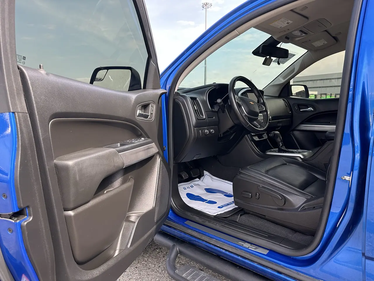 CHEVROLET COLORADO 2020 / 5PASAJEROS / GASOLINA 3.6 / CAMARA R  14