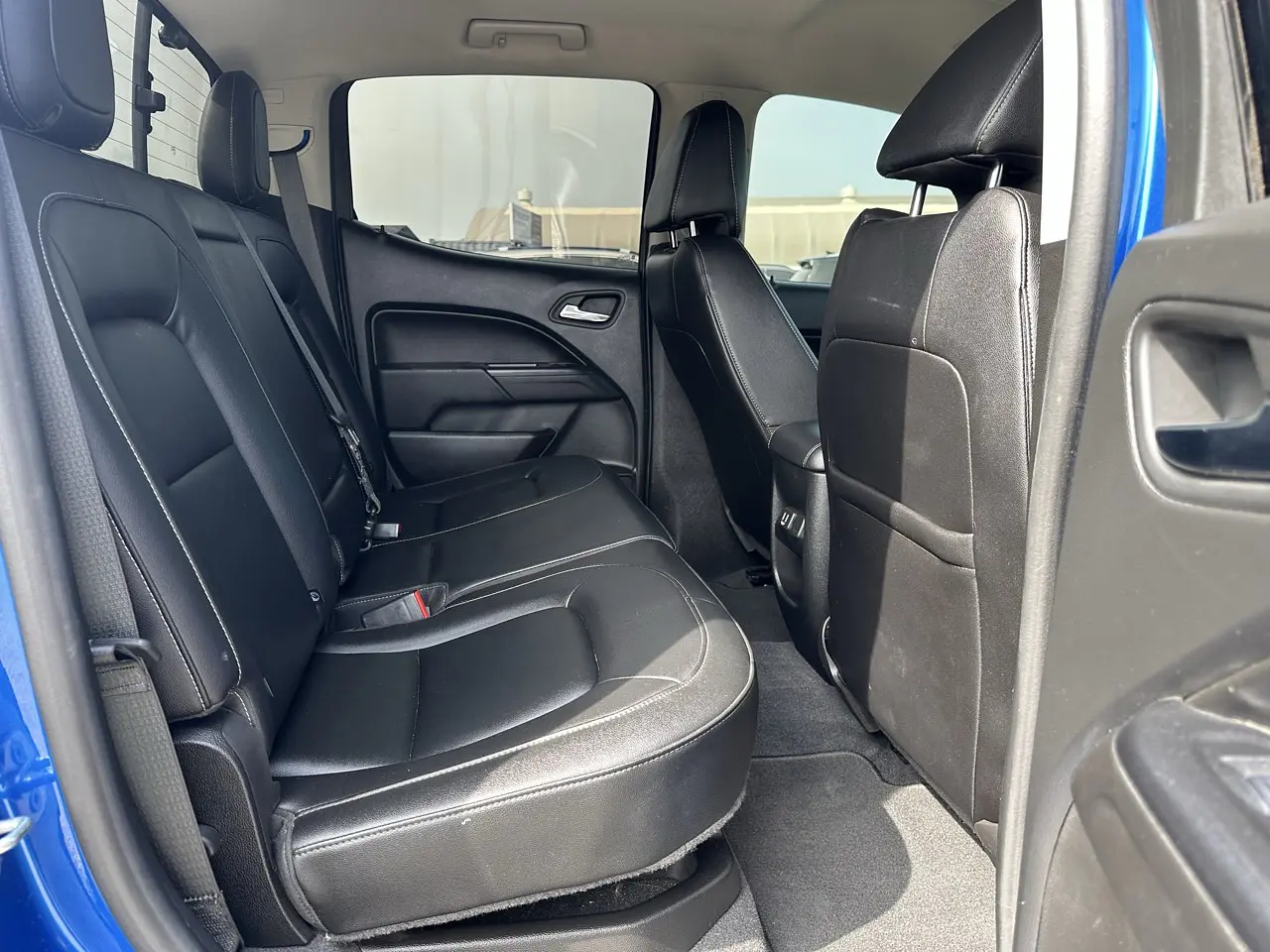 CHEVROLET COLORADO 2020 / 5PASAJEROS / GASOLINA 3.6 / CAMARA R  34