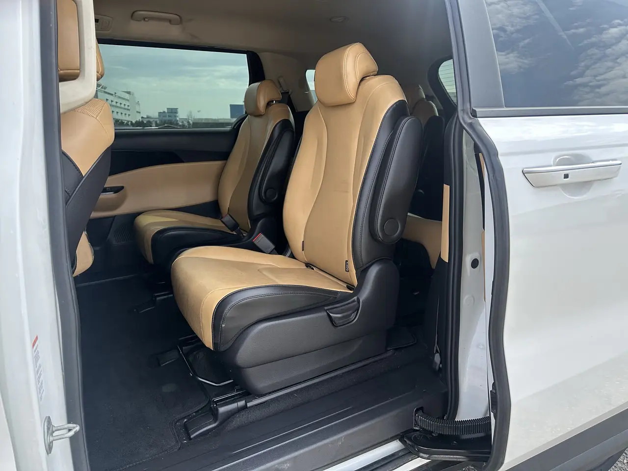 KIA CARNIVAL 2022 / 9PASAJEROS / CAMRA R / SMART KEY / DIESEL  30