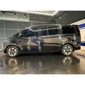 Hyundai Staria Lounge — foto 8 de 16