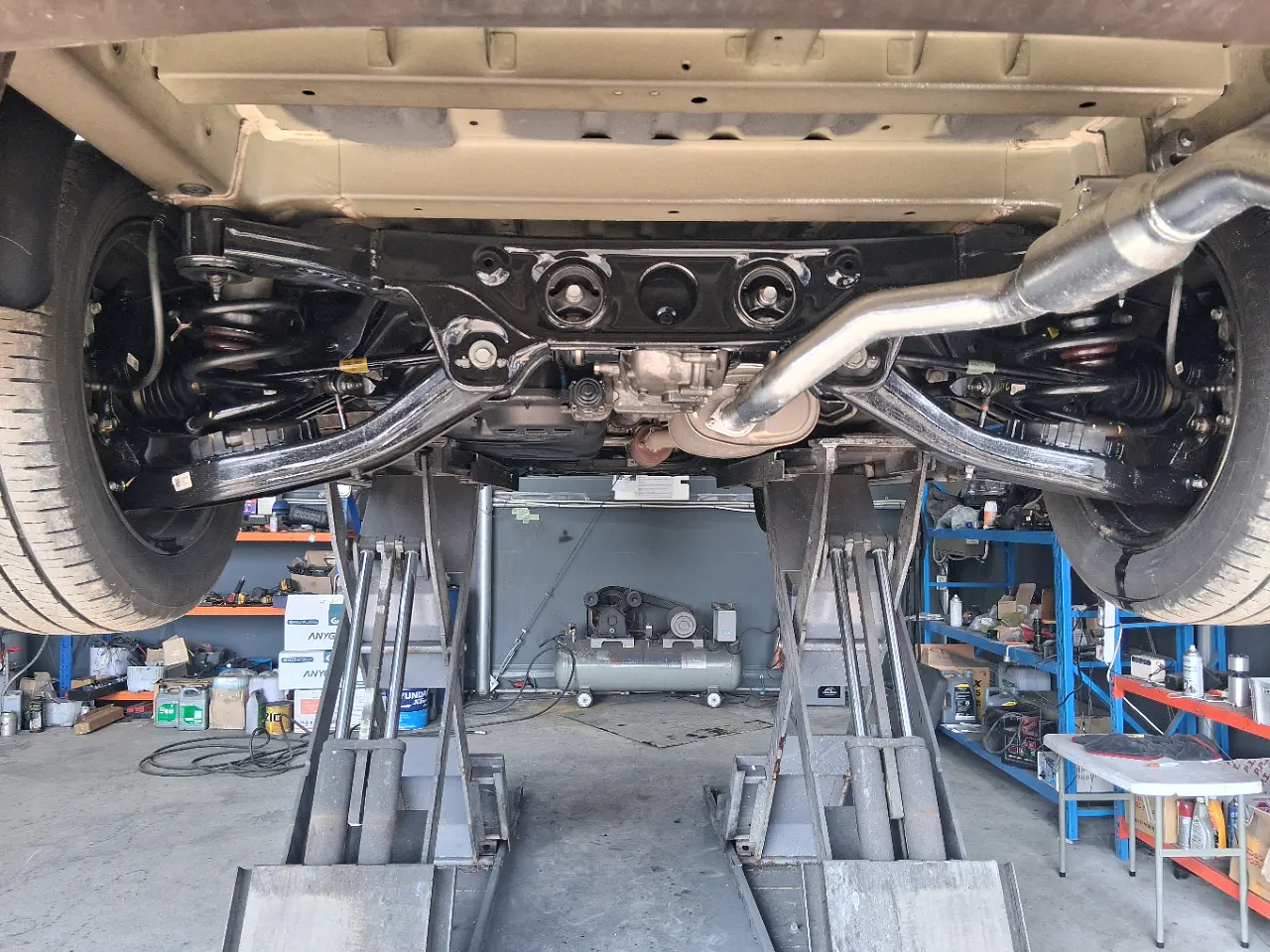 HYUNDAI STARIA 2024 / 7PASAJEROS / CÁMARA 360 /4WD / DIESEL 51