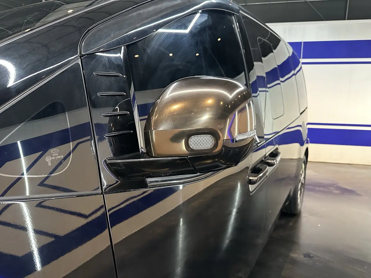 HYUNDAI STARIA 2024 / 7PASAJEROS / CÁMARA 360 /4WD / DIESEL 9