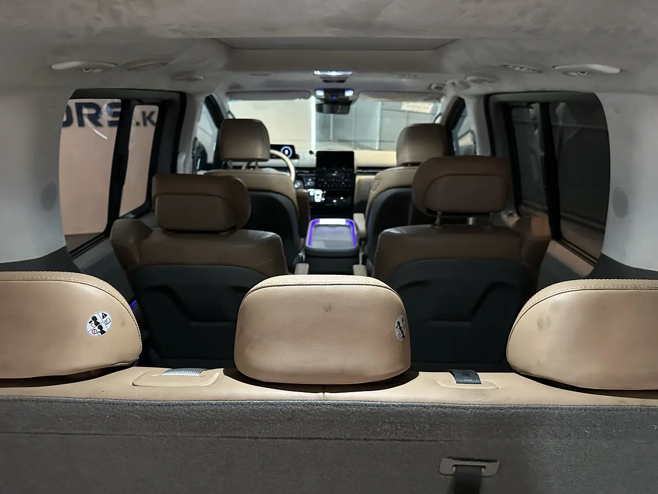 HYUNDAI STARIA 2024 / 7PASAJEROS / CÁMARA 360 /4WD / DIESEL 40