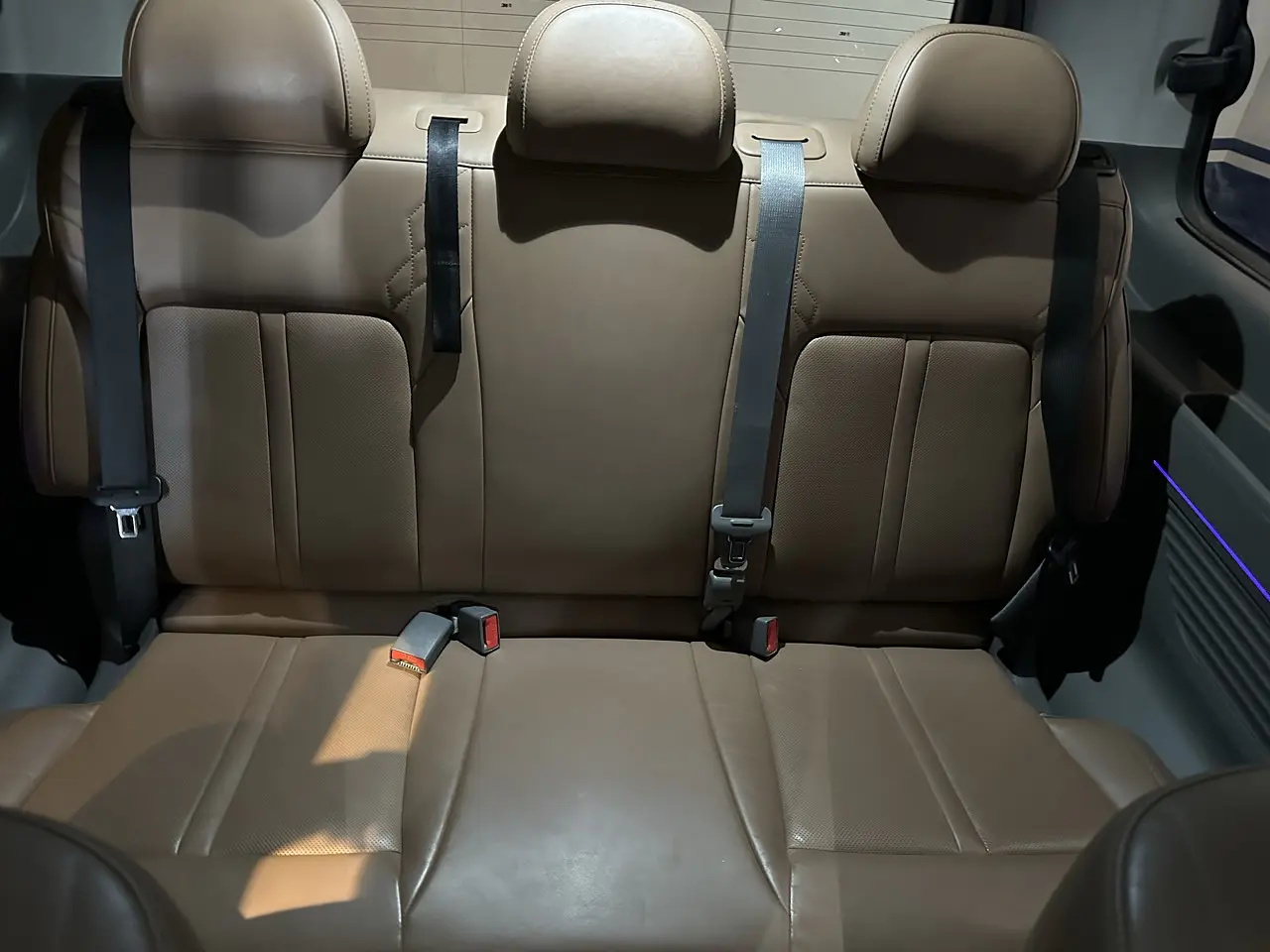 HYUNDAI STARIA 2024 / 7PASAJEROS / CÁMARA 360 /4WD / DIESEL 39