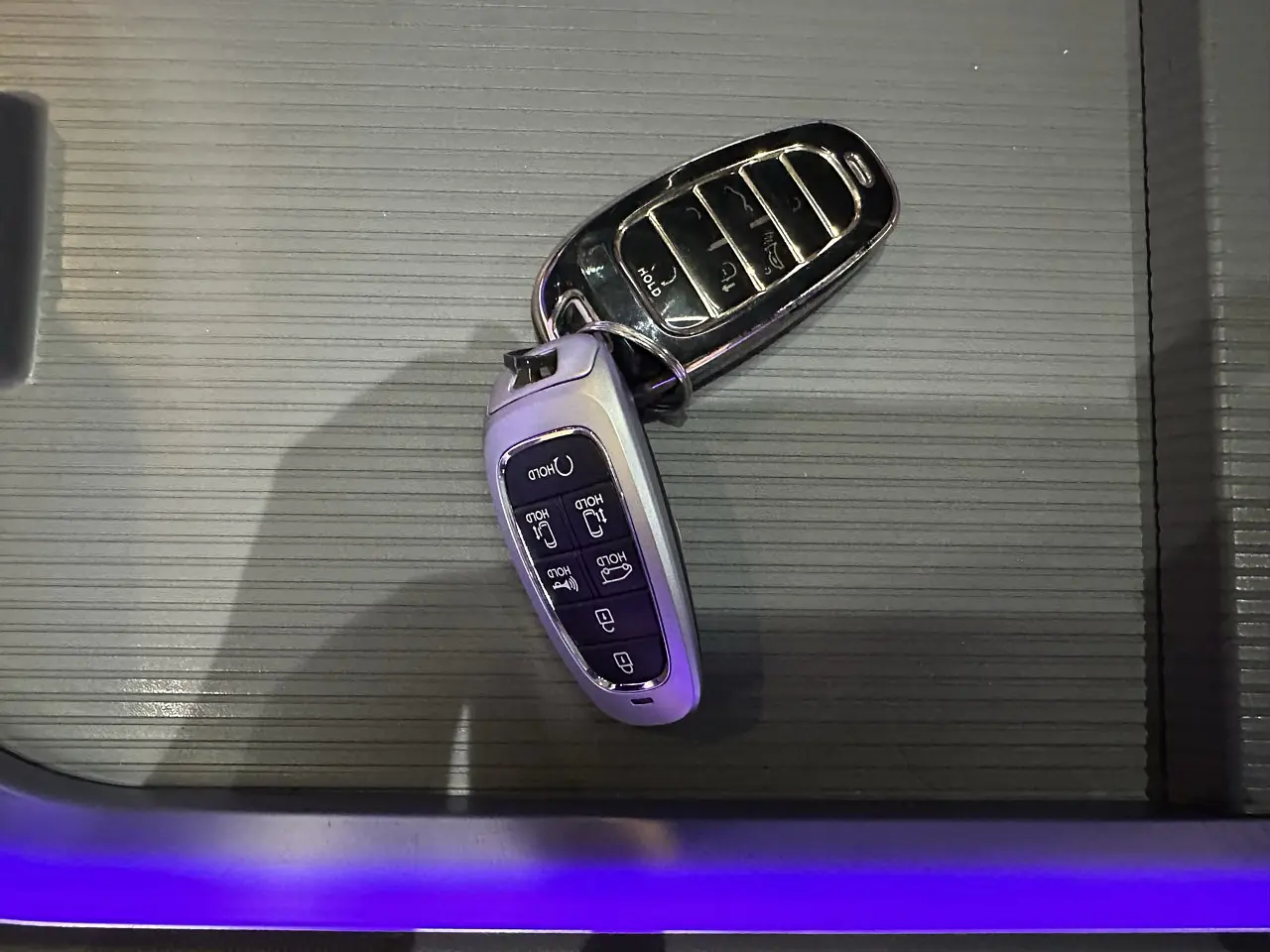 HYUNDAI STARIA 2024 / 7PASAJEROS / CÁMARA 360 /4WD / DIESEL 23