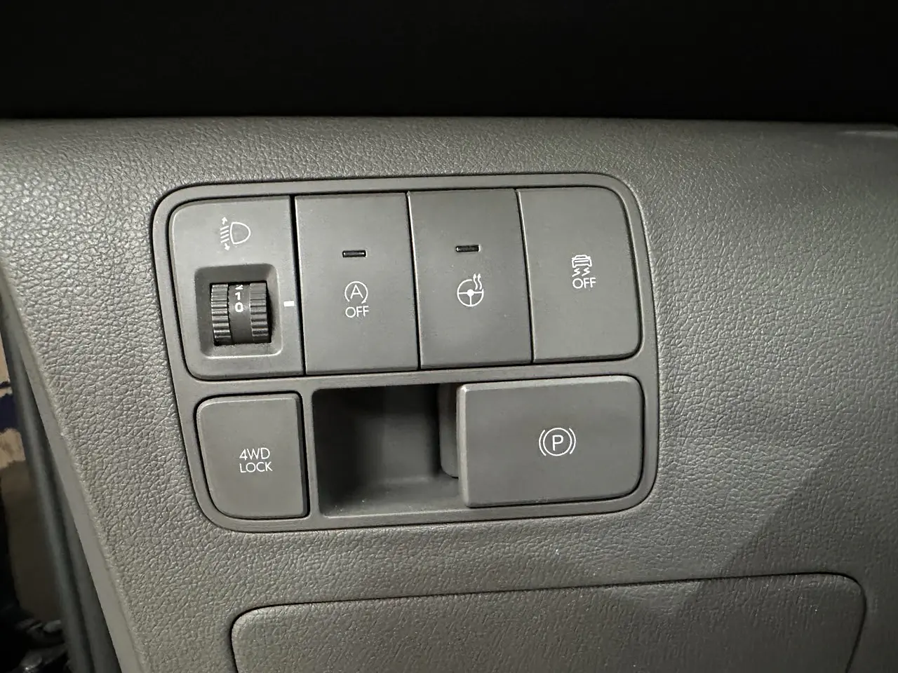 HYUNDAI STARIA 2024 / 7PASAJEROS / CÁMARA 360 /4WD / DIESEL 25