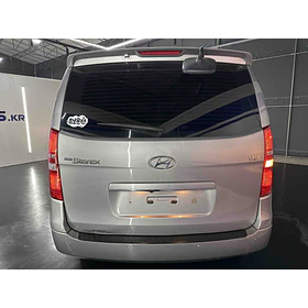Hyundai Starex — foto 4 de 16