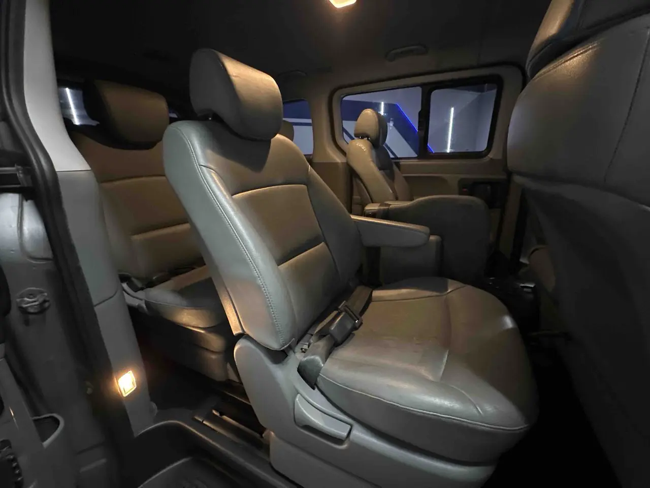 HYUNDAI STAREX 2016 / 12PASAJEROS / CAMARA R / DIESEL  19