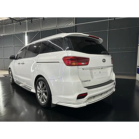 KIA New Carnival — foto 6 de 16