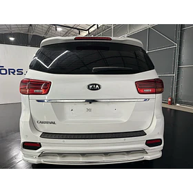 KIA New Carnival — foto 5 de 16