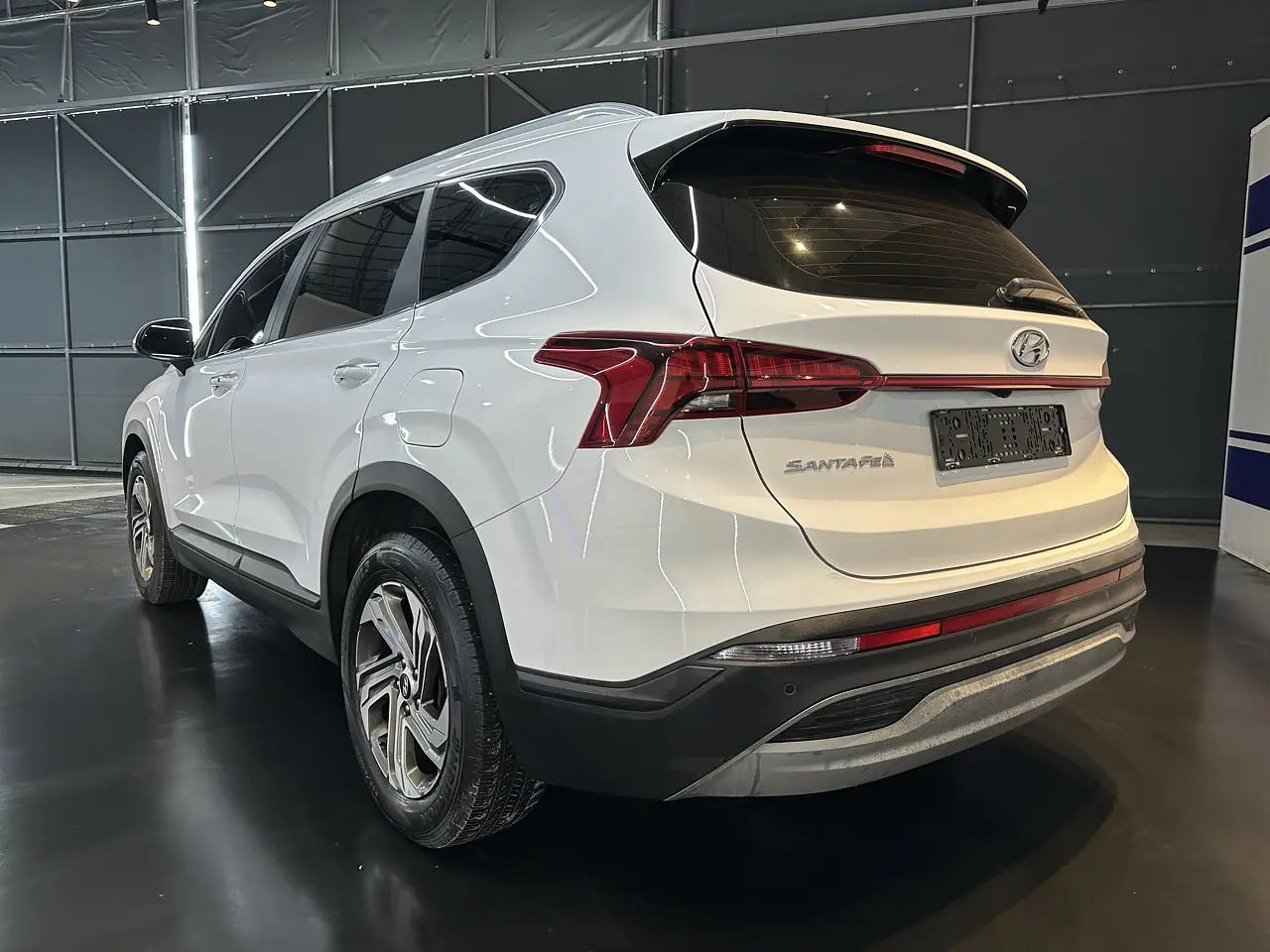 HYUNDAI NEW SANTAFE 2021 / 7PASAJEROS / CAMARA R / AUTOMATICO / DIESEL  4