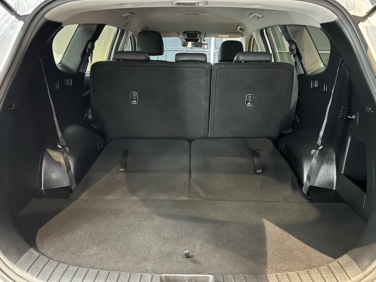 HYUNDAI NEW SANTAFE 2021 / 7PASAJEROS / CAMARA R / AUTOMATICO / DIESEL  39