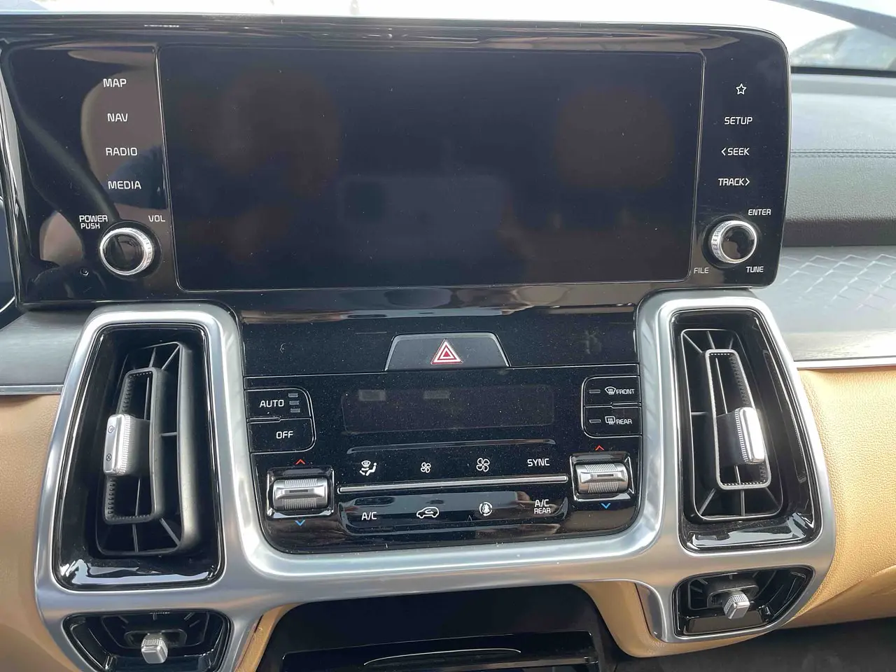 KIA SORENTO 2023 / 7PASAJEROS / CAMARA 360 / SMART KEY / DIESEL  17