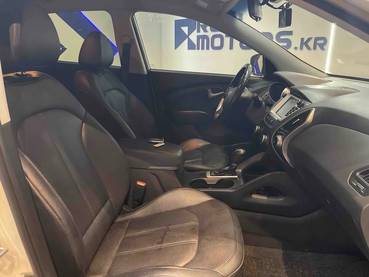  HYUNDAI TUCSON 2015 / AUTOMATICA  / CAMARA R / DIESEL 2.0 / 2WD  23