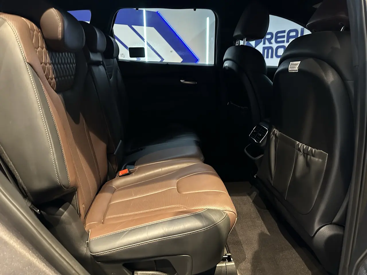 HYUNDAI SANTAFE 2019 / 7PASAJEROS / CAMARA R / AUTOMATICO / DIESEL / 4WD 31