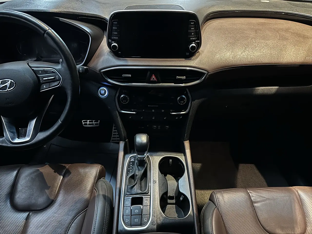 HYUNDAI SANTAFE 2019 / 7PASAJEROS / CAMARA R / AUTOMATICO / DIESEL / 4WD 17