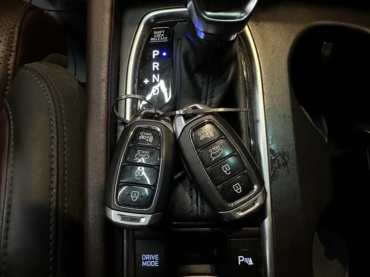 HYUNDAI SANTAFE 2019 / 7PASAJEROS / CAMARA R / AUTOMATICO / DIESEL / 4WD 22