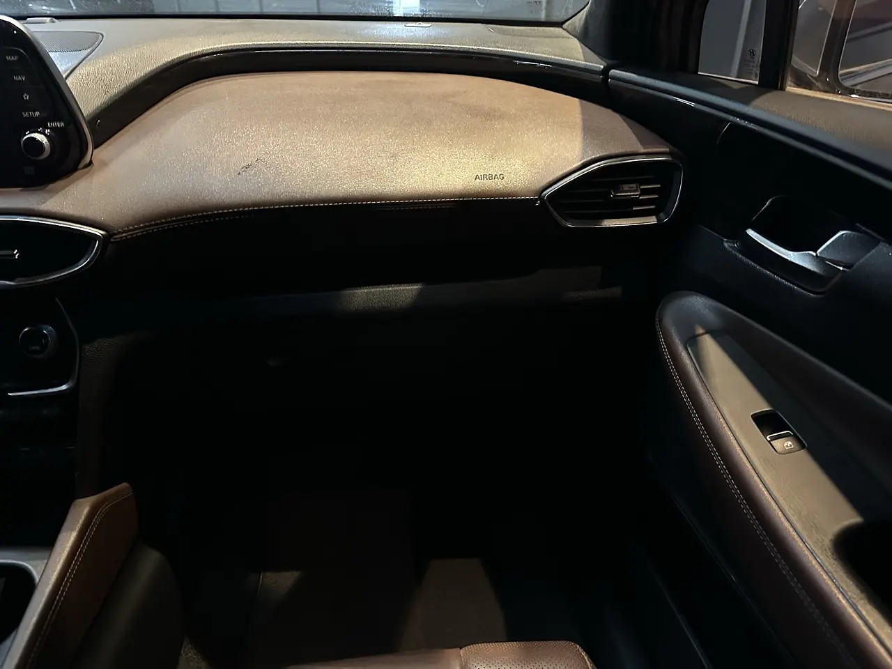 HYUNDAI SANTAFE 2019 / 7PASAJEROS / CAMARA R / AUTOMATICO / DIESEL / 4WD 19