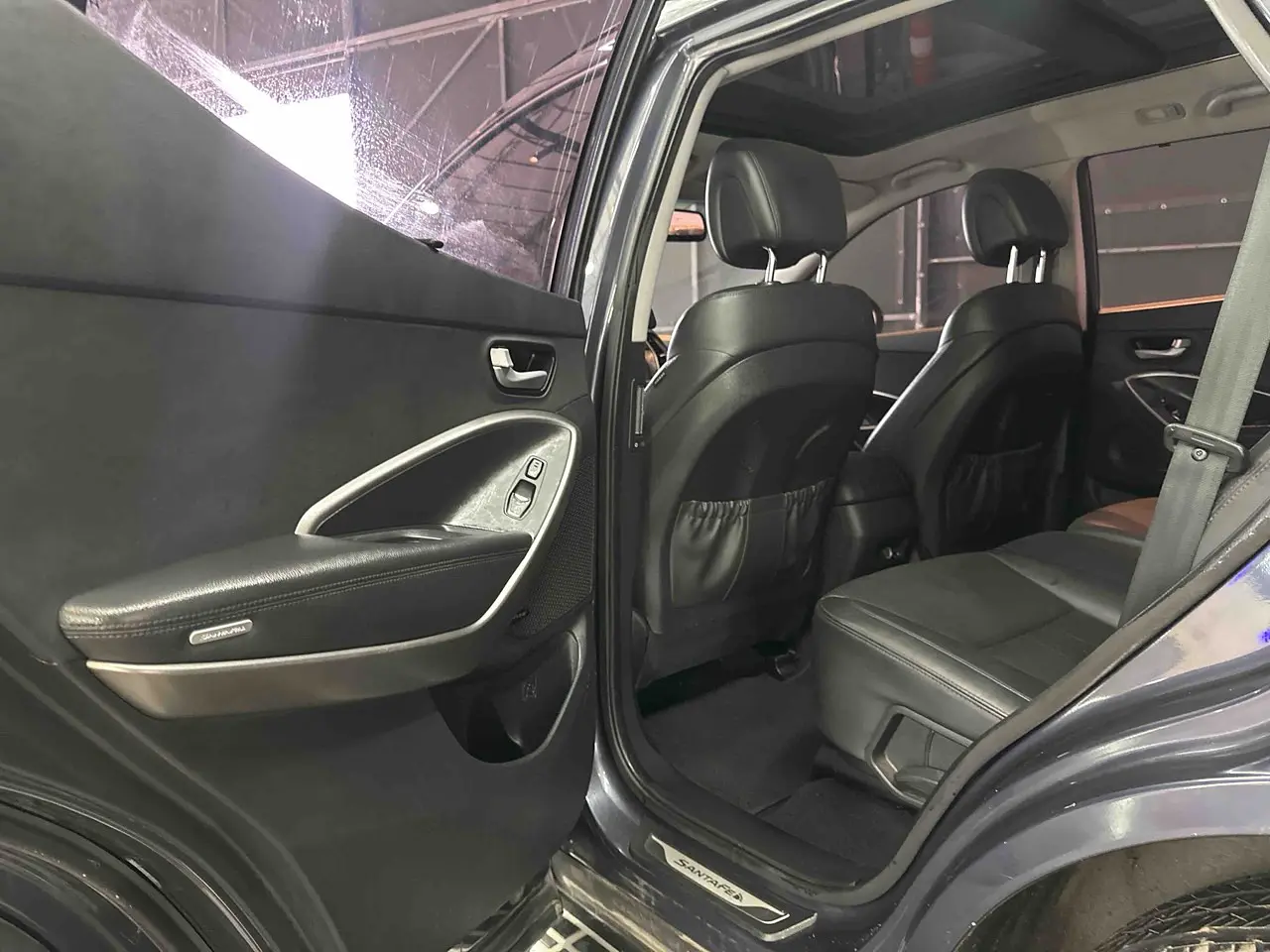 HYUNDAI SANTAFE DM 2015 / 7PASAJEROS / SUNROOF / CAMARA R / DIESEL / 2WD 24