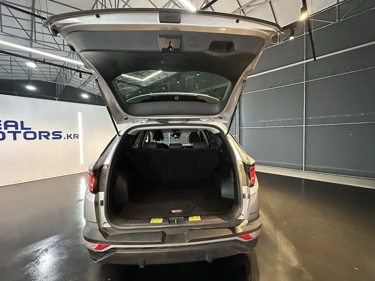  HYUNDAI TUCSON 2023 / 5PASAJEROS / CAMARA R / DIESEL 2.0 / 2WD 36