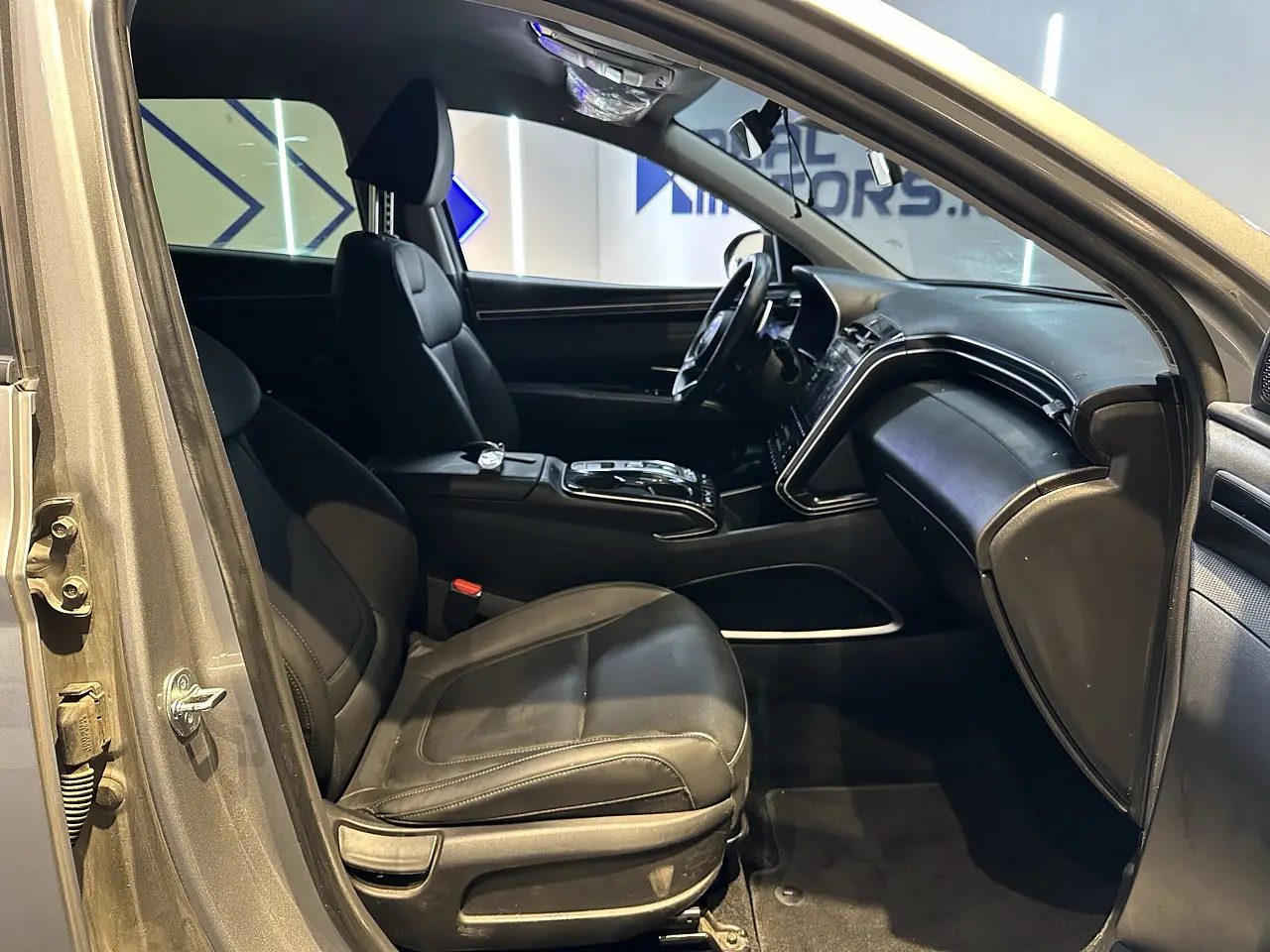  HYUNDAI TUCSON 2023 / 5PASAJEROS / CAMARA R / DIESEL 2.0 / 2WD 25