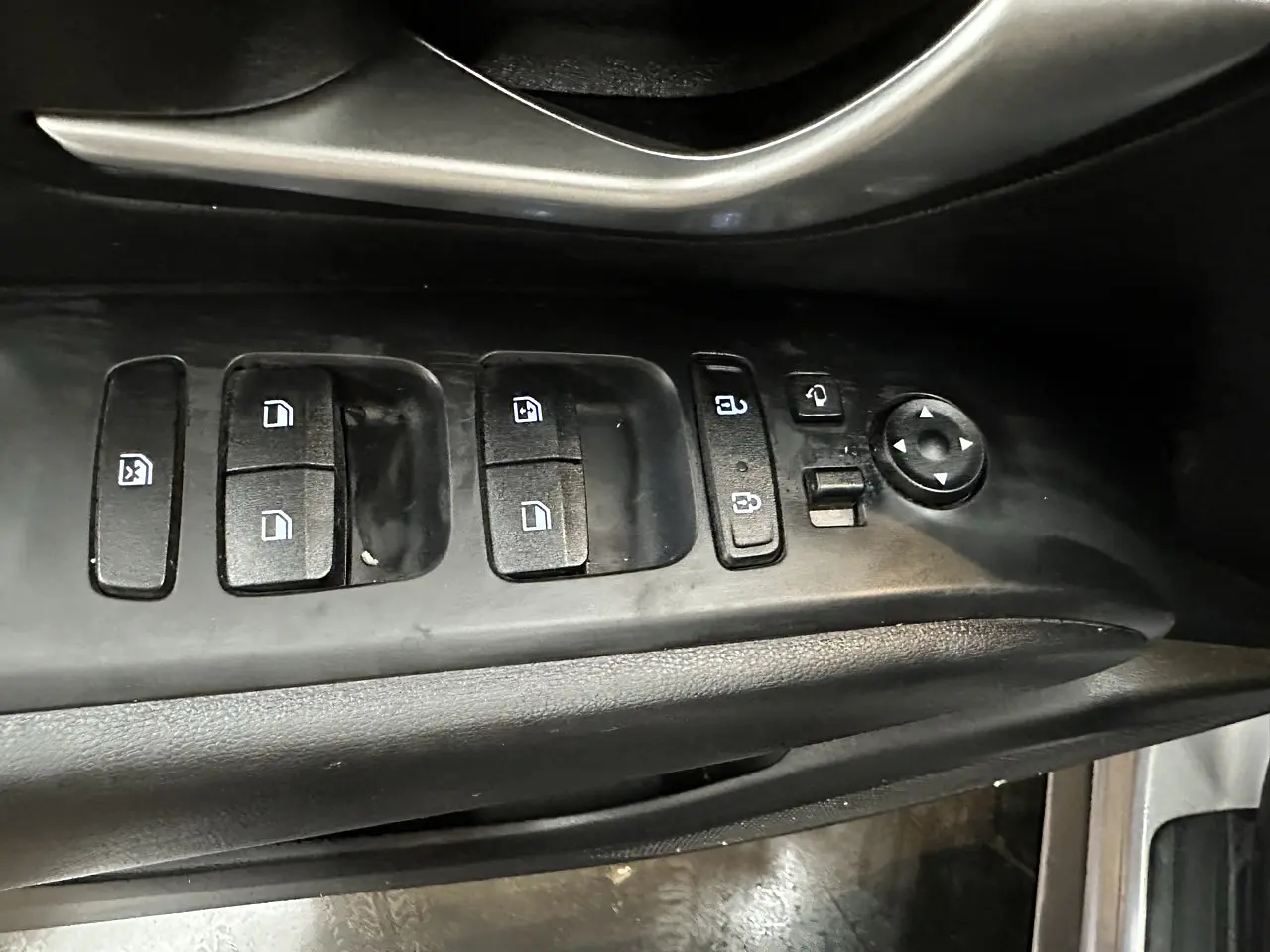  HYUNDAI TUCSON 2023 / 5PASAJEROS / CAMARA R / DIESEL 2.0 / 2WD 14