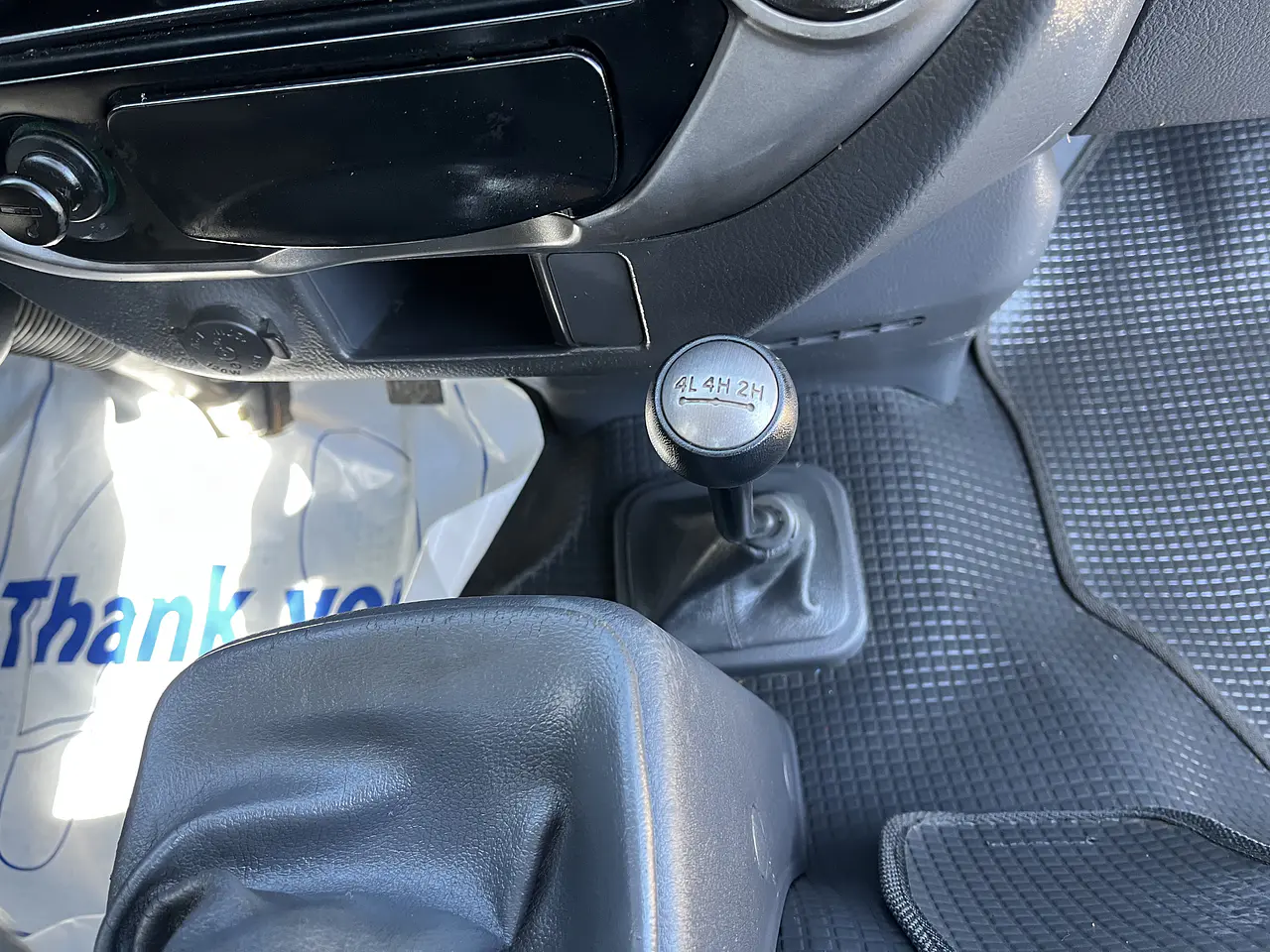 KIA BONGO 2013 / CAB SIMPLE / MECANICA / 1TON / DIESEL / 4WD  19