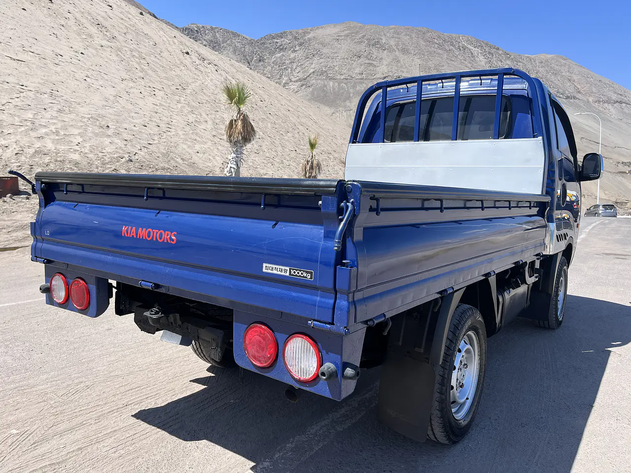 KIA BONGO 2013 / CAB SIMPLE / MECANICA / 1TON / DIESEL / 4WD  6