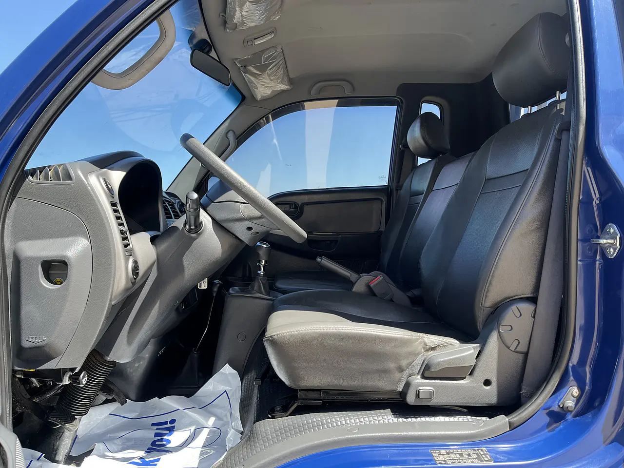 KIA BONGO 2013 / CAB SIMPLE / MECANICA / 1TON / DIESEL / 4WD  13