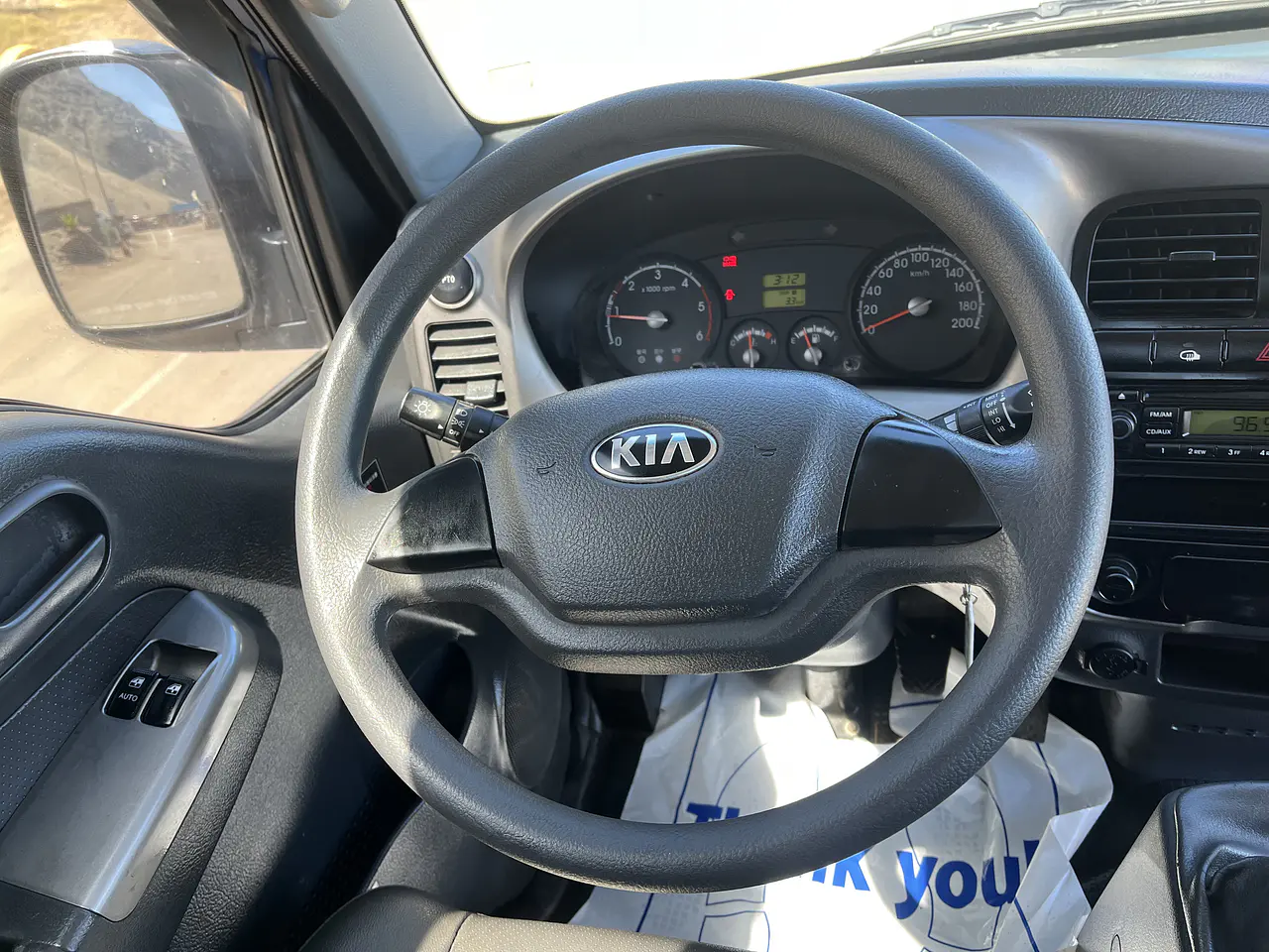 KIA BONGO 2013 / CAB SIMPLE / MECANICA / 1TON / DIESEL / 4WD  16