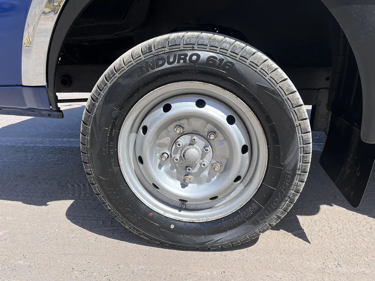 KIA BONGO 2013 / CAB SIMPLE / MECANICA / 1TON / DIESEL / 4WD  28