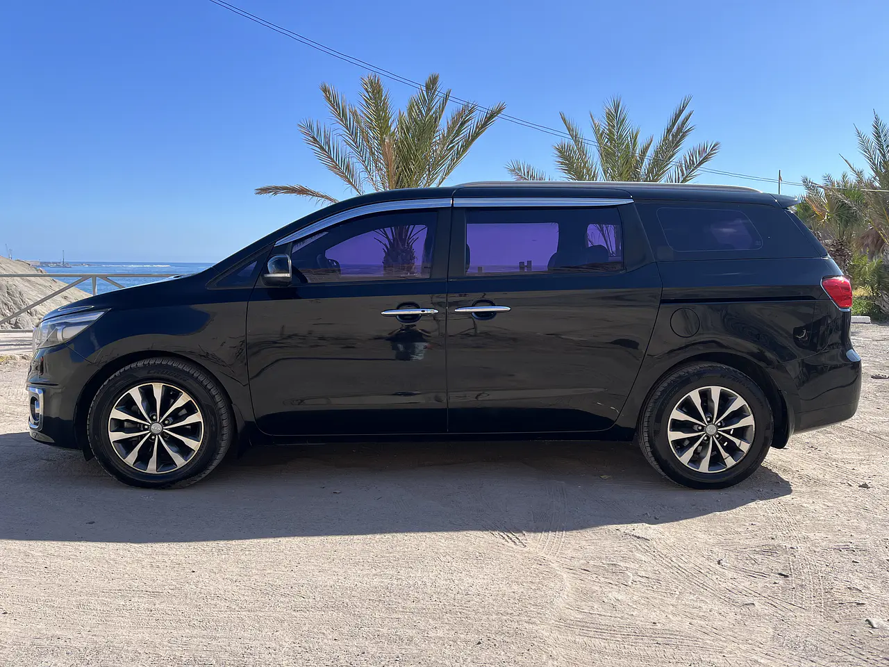KIA ALL NEW CARNIVAL 2018 / 9PASAJEROS / DIESEL / R CAMARA / SMART KEY 8