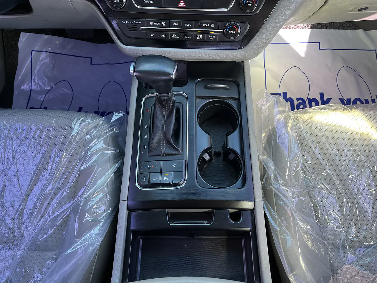 KIA ALL NEW CARNIVAL 2018 / 9PASAJEROS / DIESEL / R CAMARA / SMART KEY 24