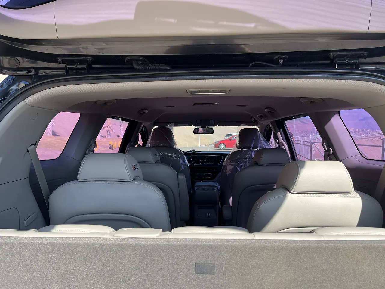 KIA ALL NEW CARNIVAL 2018 / 9PASAJEROS / DIESEL / R CAMARA / SMART KEY 35