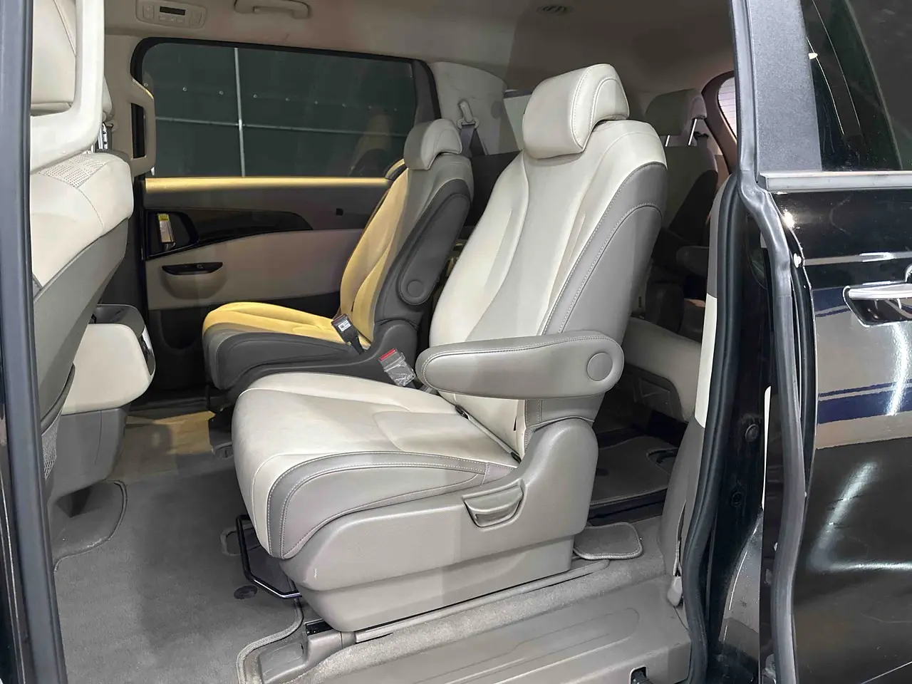 KIA CARNIVAL 2022 / 9PASAJEROS / CAMRA 360 / SMART KEY / DIESEL 24