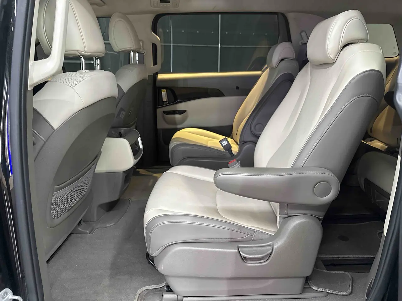 KIA CARNIVAL 2022 / 9PASAJEROS / CAMRA 360 / SMART KEY / DIESEL 25