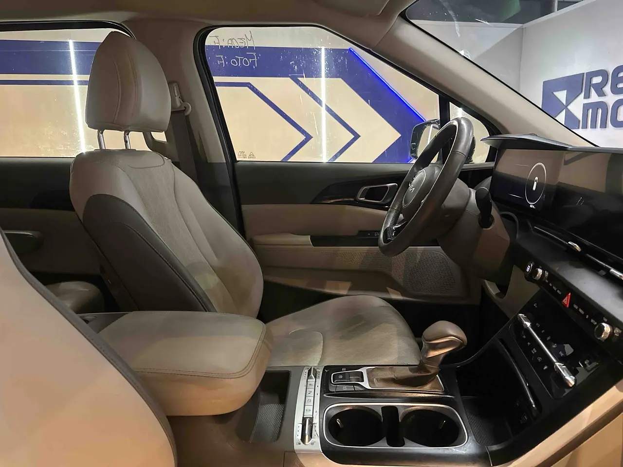 KIA CARNIVAL 2022 / 9PASAJEROS / CAMRA 360 / SMART KEY / DIESEL 23