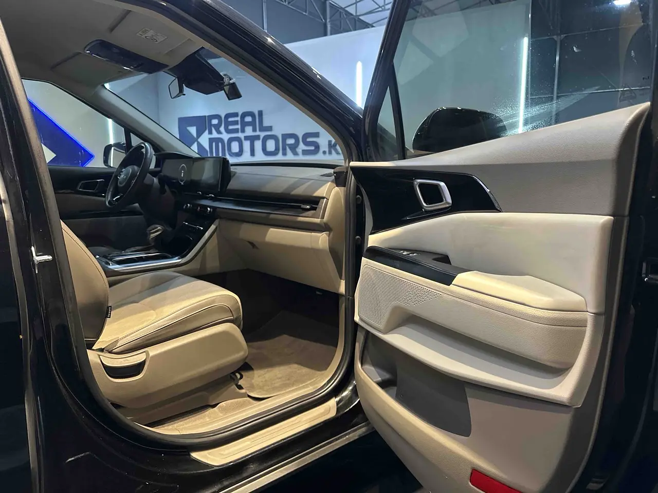 KIA CARNIVAL 2022 / 9PASAJEROS / CAMRA 360 / SMART KEY / DIESEL 21