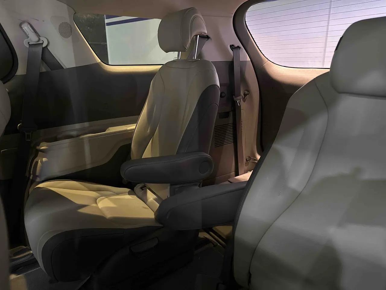 KIA CARNIVAL 2022 / 9PASAJEROS / CAMRA 360 / SMART KEY / DIESEL 27