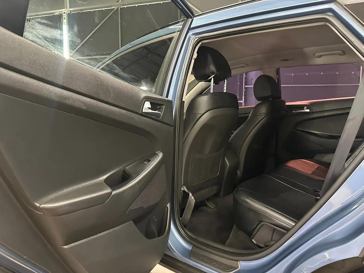 HYUNDAI TUCSON 2017 / CAMARA R / SUNROOF / DIESEL 1.7 / 2WD 27