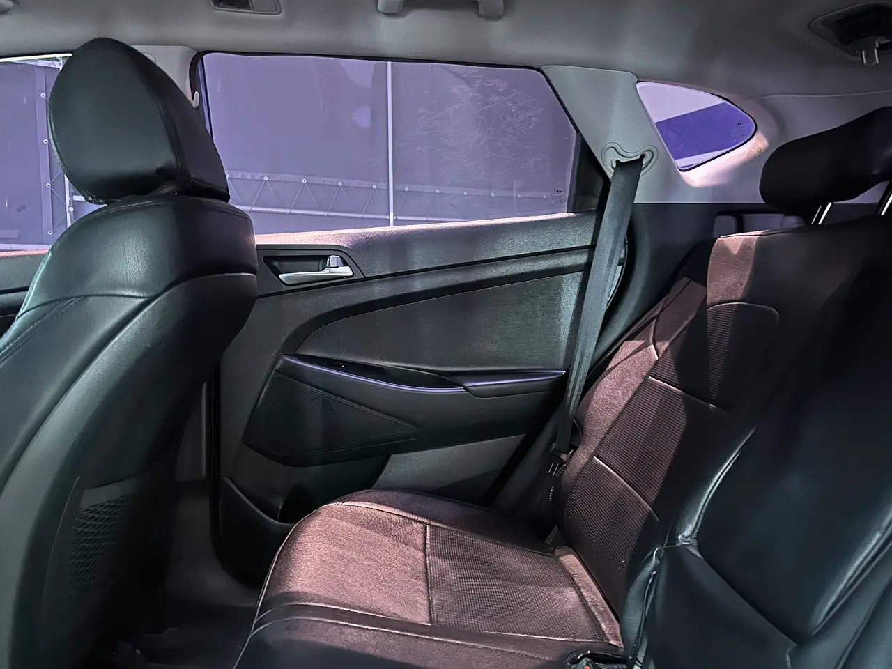 HYUNDAI TUCSON 2017 / CAMARA R / SUNROOF / DIESEL 1.7 / 2WD 29